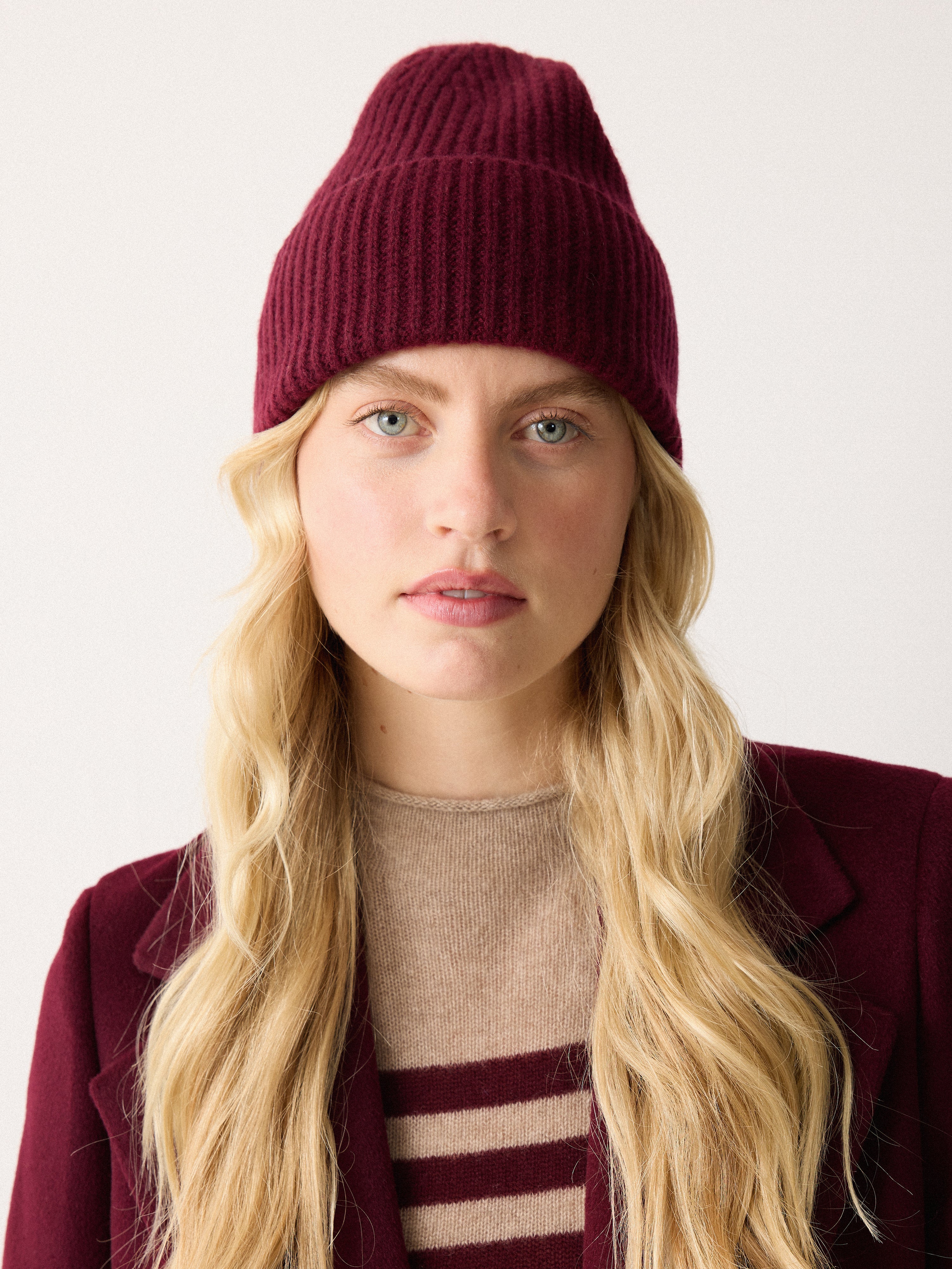 Wool Cashmere Blend Rib Beanie | Burgundy - Image 2