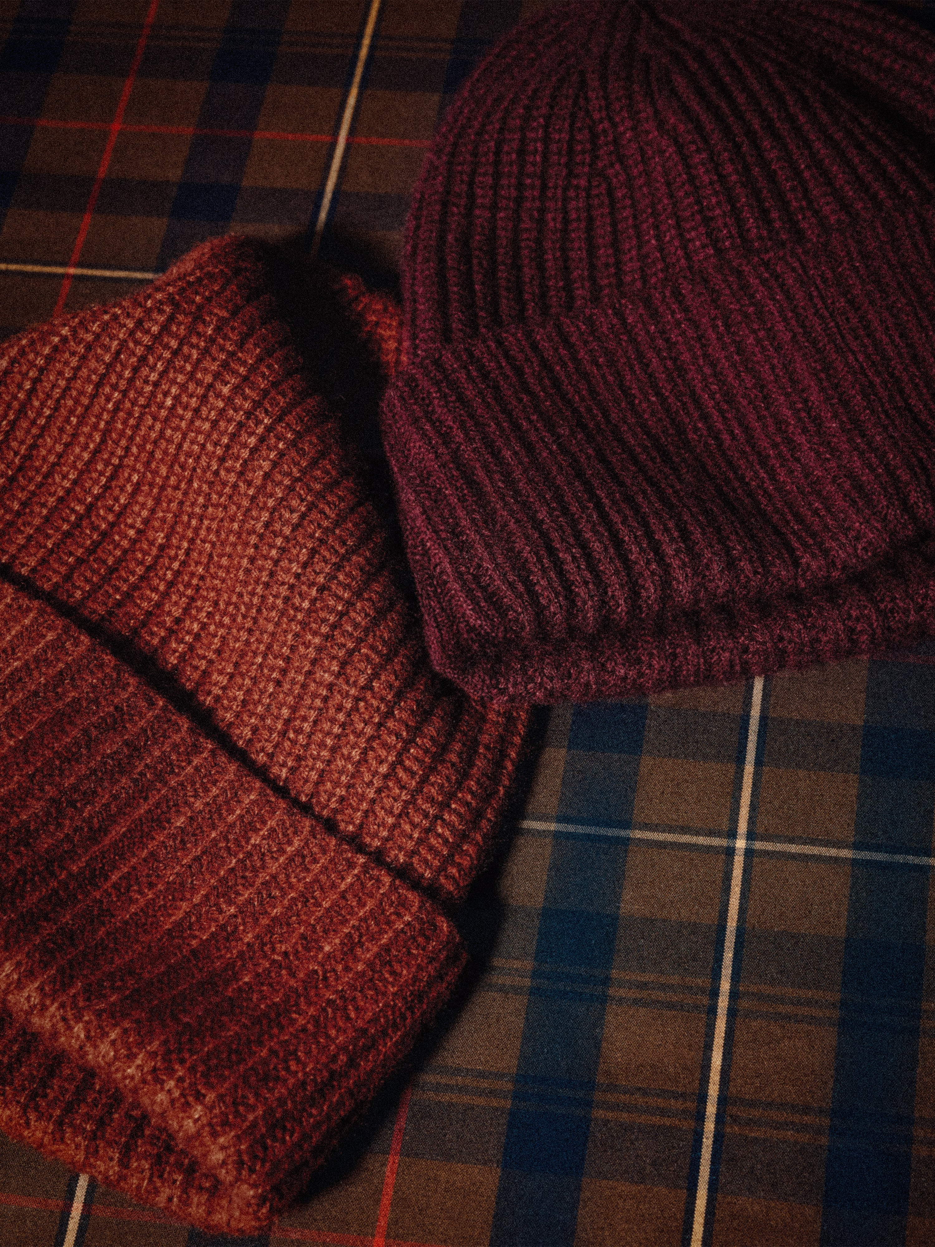 Wool Cashmere Blend Rib Beanie | Burgundy - Image 4