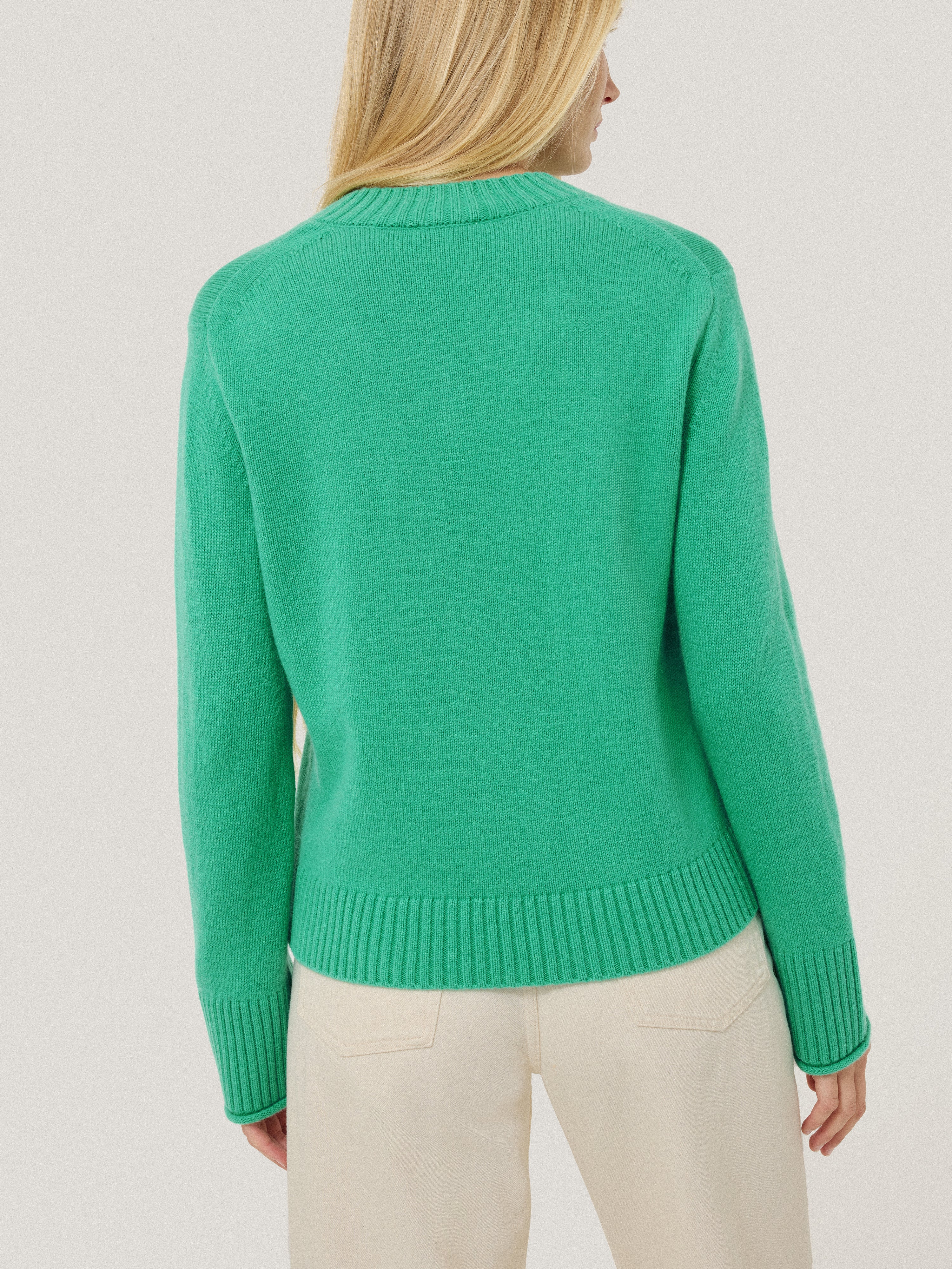 Wool Cashmere Blend V Neck | Green - Image 4