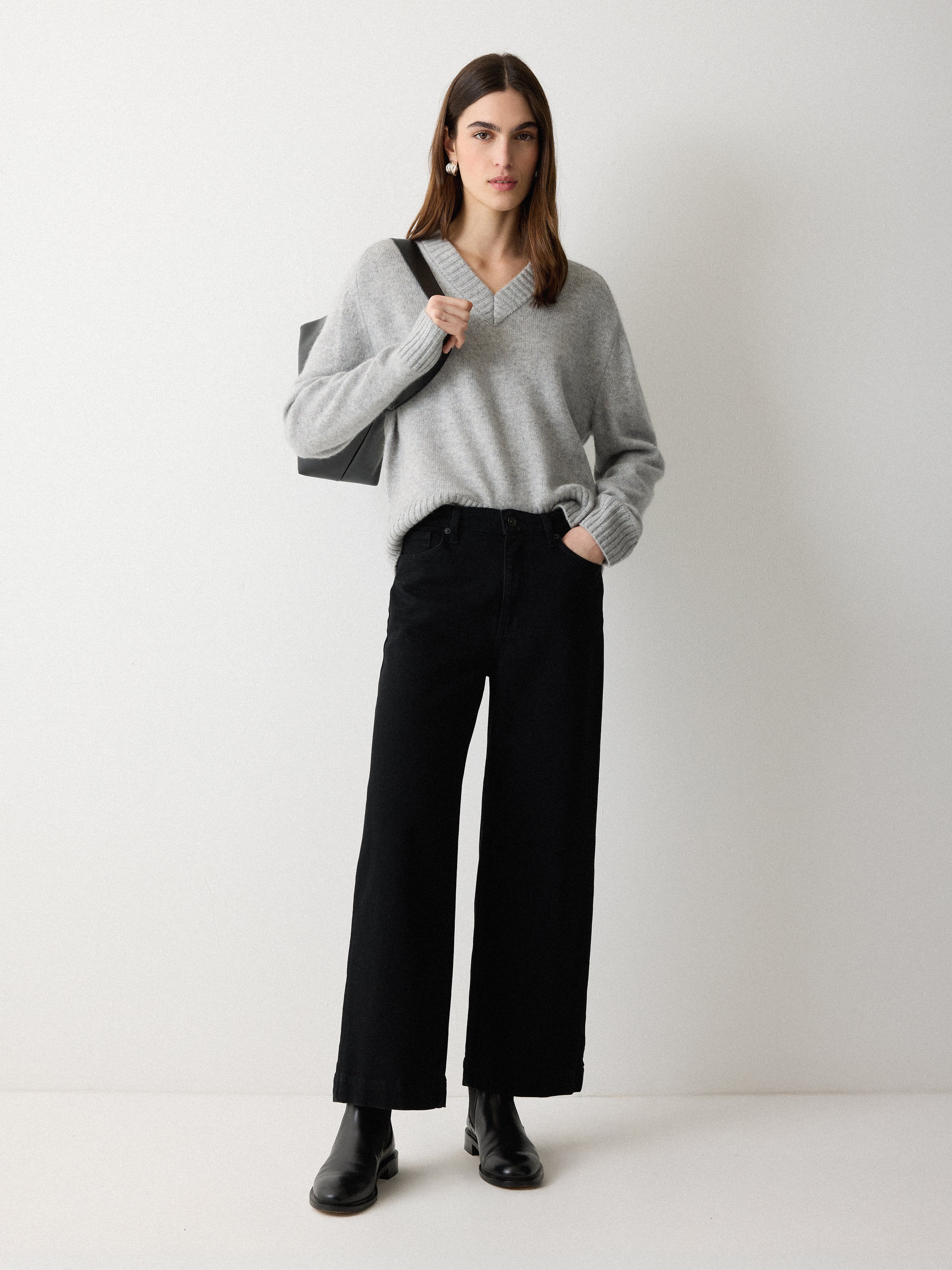 Wool Cashmere Blend V Neck Jumper | Grey - Image 2